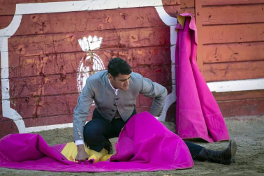 Galería de imágenes de la corrida de toros del 12 de septiembre en las fiestas de Sangüesa.