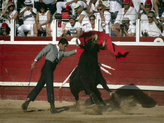 Galería de imágenes de la corrida de toros del 12 de septiembre en las fiestas de Sangüesa.