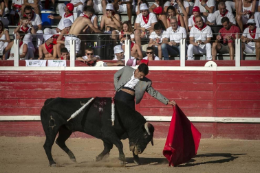 Galería de imágenes de la corrida de toros del 12 de septiembre en las fiestas de Sangüesa.