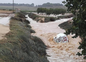 La gota fría azota el sureste peninsular y causa 2 muertos y numerosos daños