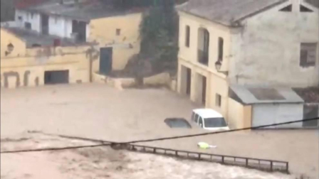 La gota fría azota el sureste peninsular y causa 2 muertos y numerosos daños