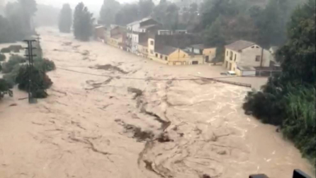 La gota fría azota el sureste peninsular y causa 2 muertos y numerosos daños