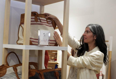 Cinco firmas 'made in Spain' aterrizan en la pasarela neoyorquina con sus propuestas de moda y complementos.