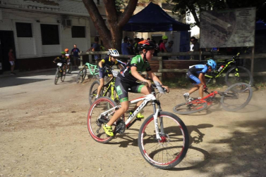 Todas las fotos del XI Open Villa de Peralta disputado este sábado, primera prueba del XXVI Open Diario de Navarra de BTT