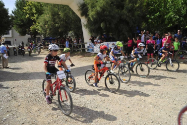 Todas las fotos del XI Open Villa de Peralta disputado este sábado, primera prueba del XXVI Open Diario de Navarra de BTT