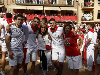Todas las fotos del cohete de fiestas de Villafranca.