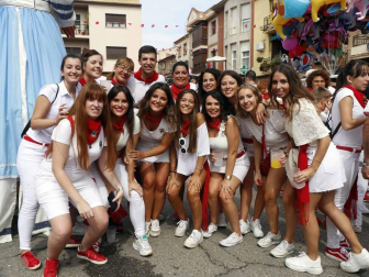Todas las fotos del cohete de fiestas de Villafranca.