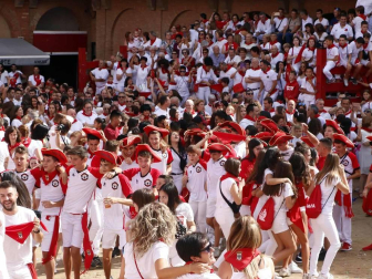 Todas las fotos del cohete de fiestas de Villafranca.