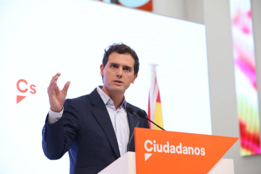 Rivera plantea al PP una abstención con 3 requisitos, que incluyen romper "el pacto con Bildu en Navarra"