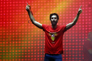Los Reyes y Pedro Sánchez han recibido a los integrantes de la selección, que después han recorrido las calles de Madrid en un autobús descapotable para culminar en una fiesta en la plaza de Colón.