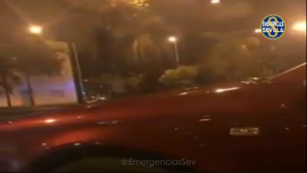 Un motorista arrolla a dos policías en un control para evitar carreras ilegales
