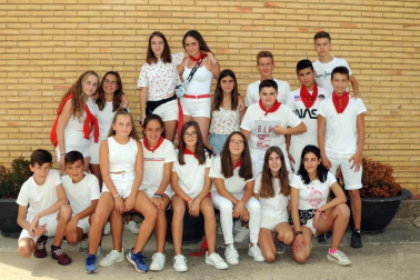 El 14 de septiembre los vecinos de Mélida celebraron la tradicional procesión hasta la ermita de la Santa Cruz. Tras el acto oficial, más de cuatrocientas personas se reunieron para participar en una comida de hermandad.