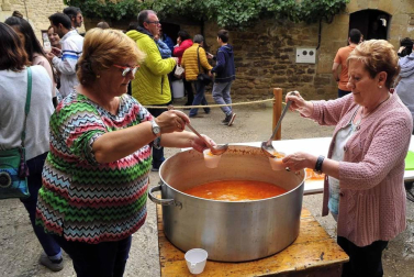 Todas las fotos del Día de las Migas de Ujué, en Diario de Navarra