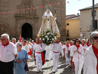 Corella ha dedicado su segundo día de fiestas a honrar a la virgen de la Merced con la misa y la tradicional procesión.