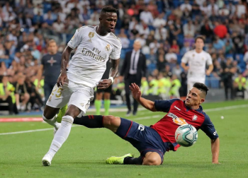 Encuentro de la Jornada 6 de LaLiga Santander 2019-2020 disputado en el estadio Santiago Bernabéu.