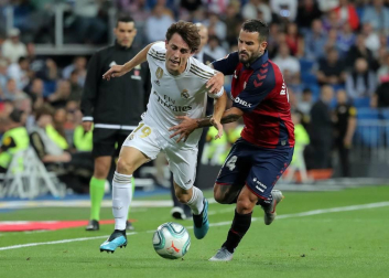 Encuentro de la Jornada 6 de LaLiga Santander 2019-2020 disputado en el estadio Santiago Bernabéu.