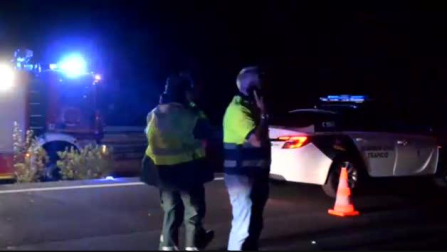 Fallecen tres personas en una brutal colisión entre un coche y un camión en la A-66 en Zamora