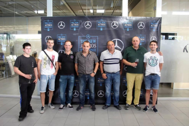 Eficiencia, confort y fiabilidad. Bajo estas premisas se presentó en sociedad el nuevo Actros, un camión que cumple las exigencias crecientes del tráfico de reparto pesado. El evento se celebró en las instalaciones de Gazpi, concesionario oficial Mercedes-Benz.
