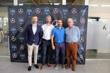 Eficiencia, confort y fiabilidad. Bajo estas premisas se presentó en sociedad el nuevo Actros, un camión que cumple las exigencias crecientes del tráfico de reparto pesado. El evento se celebró en las instalaciones de Gazpi, concesionario oficial Mercedes-Benz.