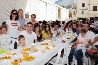 El sábado 21 de septiembre Arguedas celebró del Día del Arroz con un programa de actividades variado, en el que tuvieron cabida degustaciones, catas, visitas guiadas a la localidad, talleres y reconocimientos. Uno de los momentos más esperados fue la degustación realizada con arroz 'El Alcaraván', marca producida en la localidad.