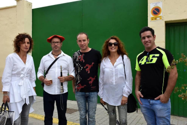 El 21 de septiembre se celebró en Buñuel el Encuentro Comarcal de Paloteados de la Ribera 2019, evento organizado por el grupo de danzas local y Nafarroako Dantzarien Biltzarra. El encuentro contó con la participación de grupos de danza de Fustiñana, Cabanillas, Cortes, Monteagudo, Ribaforada, Tudela y del propio Buñuel. Tras el acto principal, que se realizó en la plaza San José de Calasanz, los asistentes disfrutaron de un concierto.
