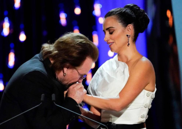 Fotos de la entrega del Premio Donostia a Penélope Cruz este viernes en el Palacio del Kursaal
