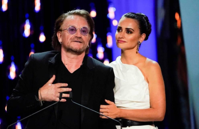 Fotos de la entrega del Premio Donostia a Penélope Cruz este viernes en el Palacio del Kursaal