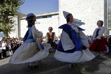 Fotos del inicio de las fiestas de San Fermín Txikito este viernes en Pamplona
