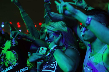 El público pudo disfrutar de las acciones de Drake, Ellie GOulding, Rexha y DJ Alok en el primer día de la cita de Río de Janeiro.