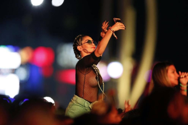 El público pudo disfrutar de las acciones de Drake, Ellie GOulding, Rexha y DJ Alok en el primer día de la cita de Río de Janeiro.