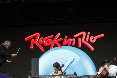 El público pudo disfrutar de las acciones de Drake, Ellie GOulding, Rexha y DJ Alok en el primer día de la cita de Río de Janeiro.