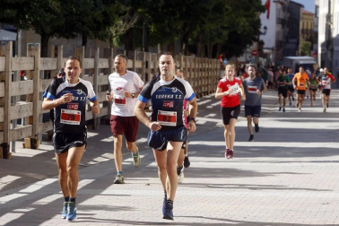 La VIII edición del Cross Atarrabia contra el Hambre se ha celebrado este sábado en Villava como acto principal de una jornada de sensibilización sobre los derechos humanos.