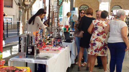 Fotos de la celebración de la I Feria de Comercio y Servicios de Peralta, organizada por la comisión municipal de comercio en colaboración con entidades y empresas de la localidad.