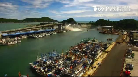 Asombrosa caída de un puente en Taiwan