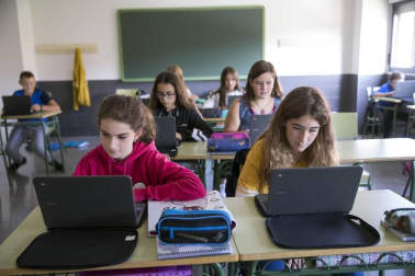 Alumnado del IESO Berriozar durante una jornada lectiva.