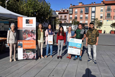 El 28 de setiembre tuvo lugar la octava edición de la carrera solidaria Atarrabia contra el Hambre, en la que tomaron parte 641 deportistas, 241 de ellos en las categorías de menores. Durante el evento se pudo conocer el trabajo de ongs como Acoes, Medicus Mundi, Alboan, Dunia Musso, Childrens for Africa y Madre Coraje.