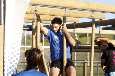 Medio millar de 'gladiadores' participaron este sábado en el Gladiators Day y superaron una treintena de obstáculos en 7 kilómetros por el campus de la Universidad de Navarra