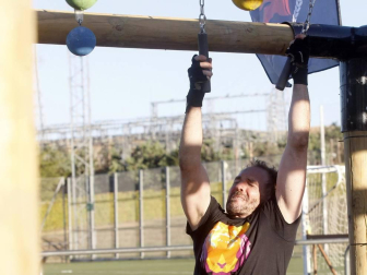 Medio millar de 'gladiadores' participaron este sábado en el Gladiators Day y superaron una treintena de obstáculos en 7 kilómetros por el campus de la Universidad de Navarra