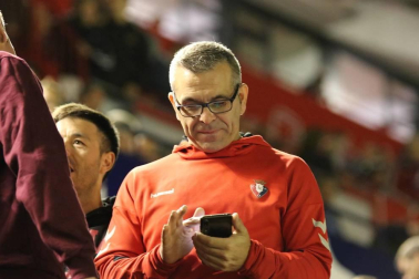 Todas las fotos del búscate en la grada del Osasuna - Villarreal