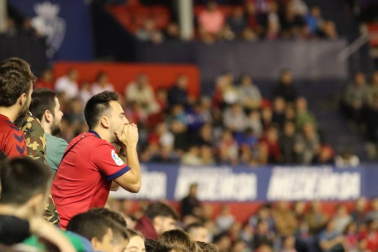Todas las fotos del búscate en la grada del Osasuna - Villarreal