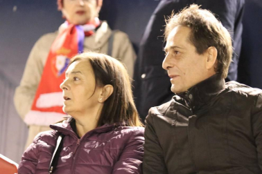 Todas las fotos del búscate en la grada del Osasuna - Villarreal