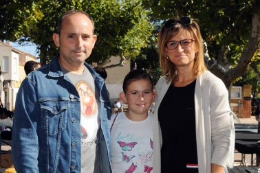 La XVIII Fiesta de la Gastronomía Navarra de Cintruénigo ofreció a todos aquellos que se acercaron a conocerla una jornada cargada de actividades que incluyeron varias degustaciones, un mercado de productos artesanos y visitas a bodegas.