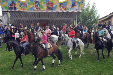 La localidad navarra acogió la feria del caballo este sábado 12 de octubre.