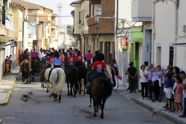 La localidad navarra acogió la feria del caballo este sábado 12 de octubre.