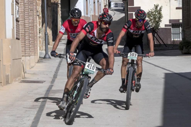 La localidad de Tierra Estella acogió este domingo al disputa de la prueba ciclista.