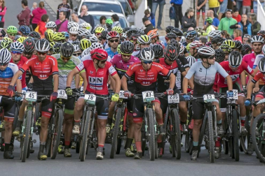 La localidad de Tierra Estella acogió este domingo al disputa de la prueba ciclista.