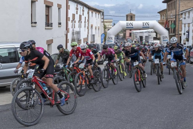 La localidad de Tierra Estella acogió este domingo al disputa de la prueba ciclista.