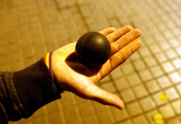 Enfrentamientos entre manifestantes y agentes policiales en las calles de la capital condal por las protestas generadas tras la sentencia del 'procés'.