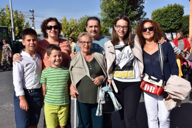 El domingo 13 de octubre se celebró la XXXII Concentración de Coros de la Ribera, que contó con la participación de las agrupaciones de Valtierra, Azagra, Cintruénigo, Tudela, Cascante, Cortes y la localidad anfitriona, Ribaforada. ¡Click! se acercó a disfrutar del pasacalles y posterior concierto en el pabellón polideportivo.