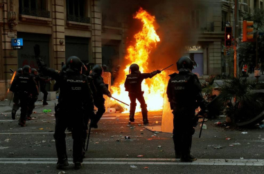 La cinco marchas independentistas colapsan las principales vías de Barcelona